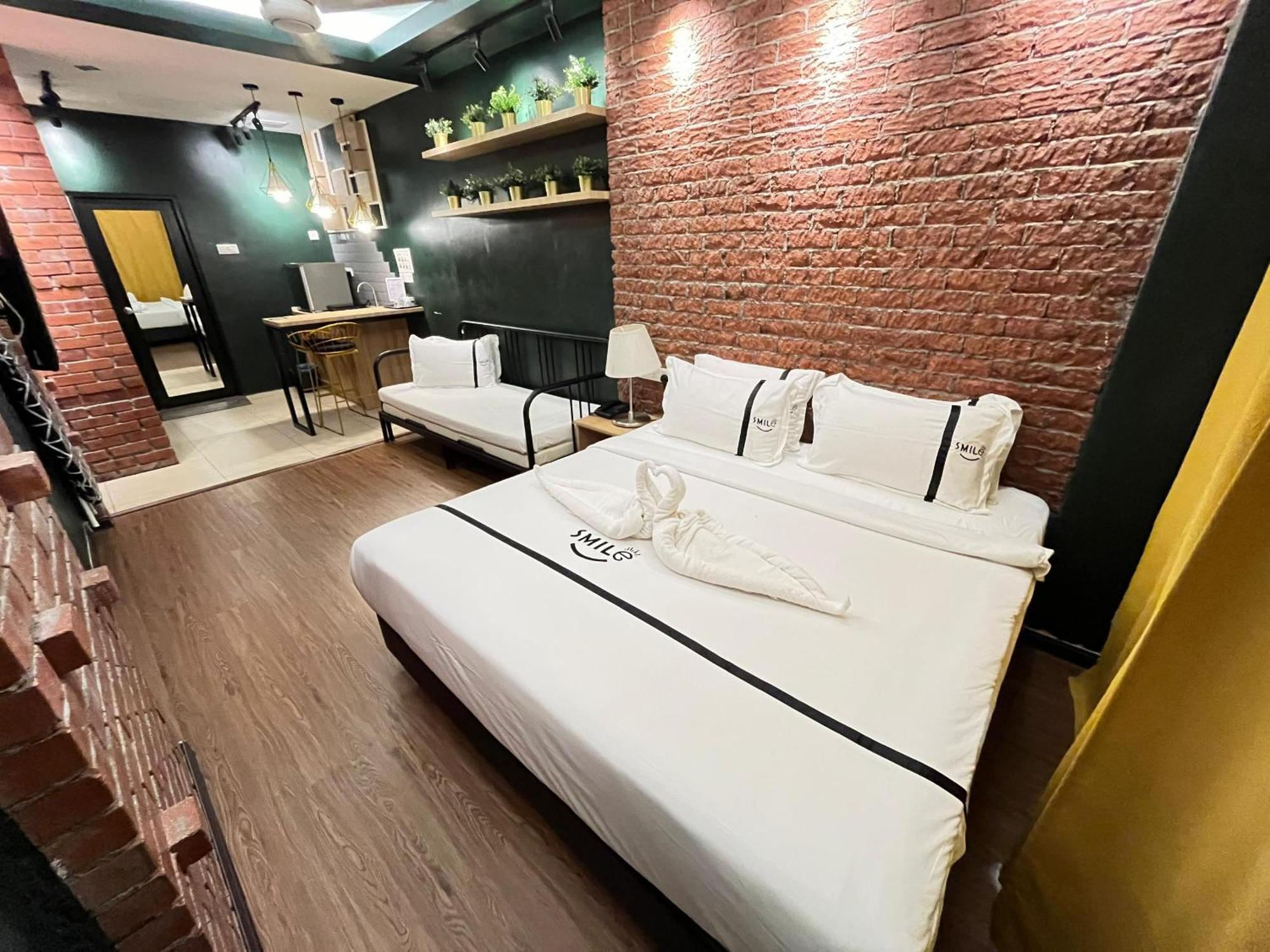 Smile Hotel Wangsa Maju Kuala Lumpur Bagian luar foto